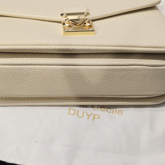 Mélodie Cécile "Le Petit Paris 15" in A Buttercream Color - Picture 7 of 17